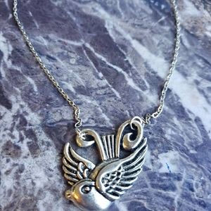 Sparrow swallow bird necklace